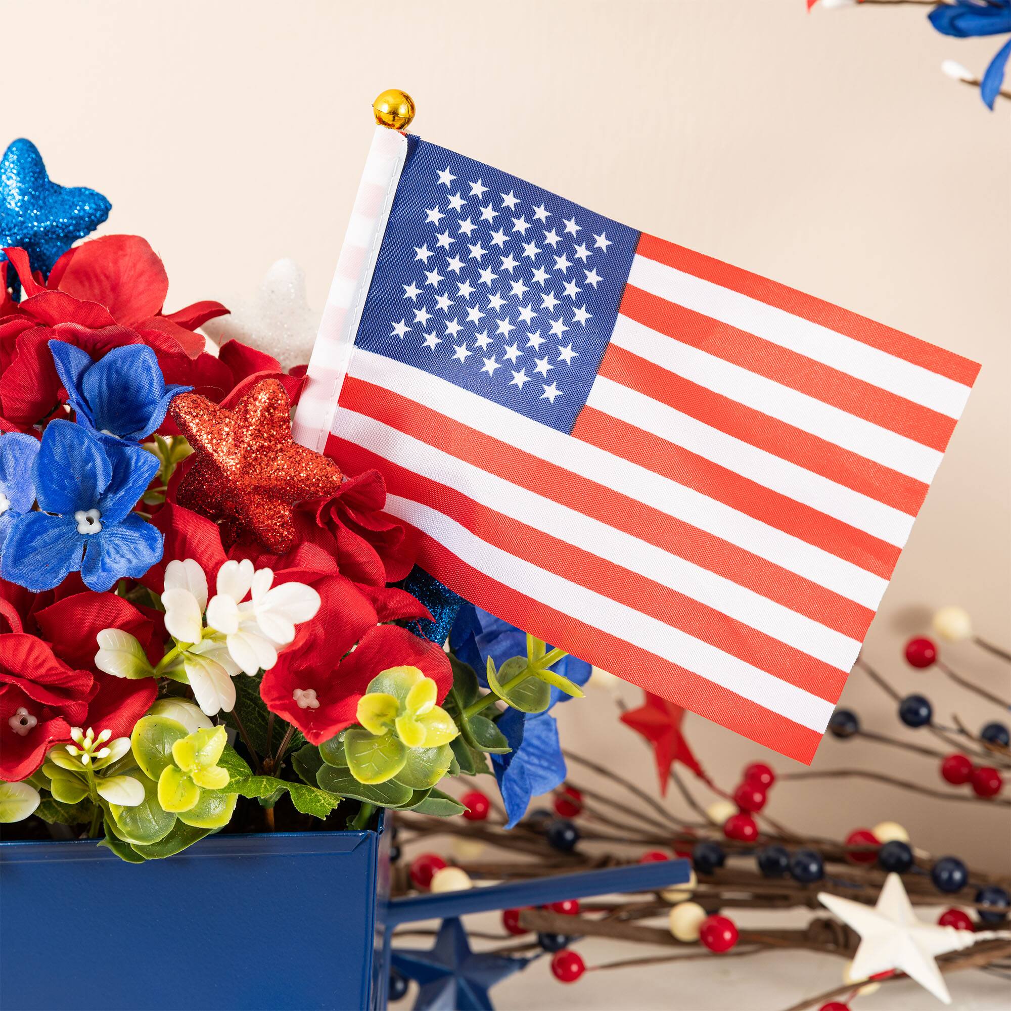 Glitzhome® 14" Patriotic Americana Hydrangea Metal Wagon Centerpiece